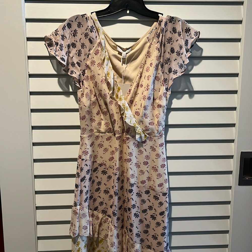 JOIE. Multicolor short sleeve dress with flowers. Size 2. New without tag